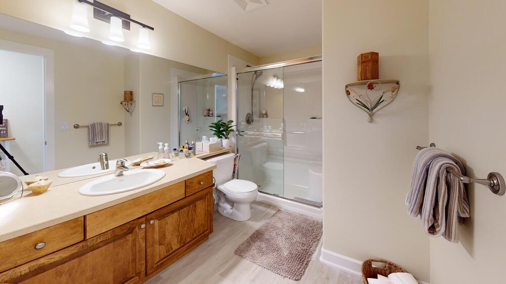 Peachland Condo for sale Lakeshore Gardens 2 bedroom 1,306 sq.ft