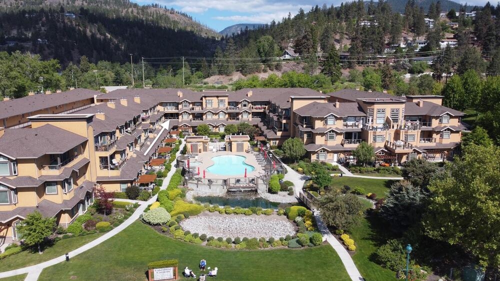 Peachland Condo for sale Lakeshore Gardens 2 bedroom 1,306 sq.ft