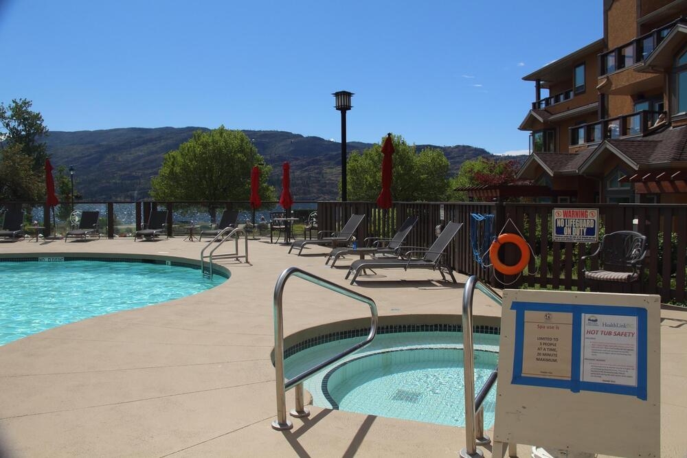 Peachland Condo for sale Lakeshore Gardens 2 bedroom 1,306 sq.ft