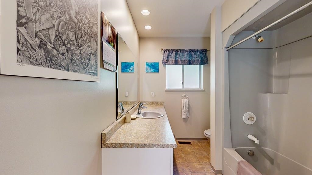 Pender Harbour Egmont House/Single Family for sale: 3 bedroom 2,434 sq.ft. (Listed 2024-03-19)