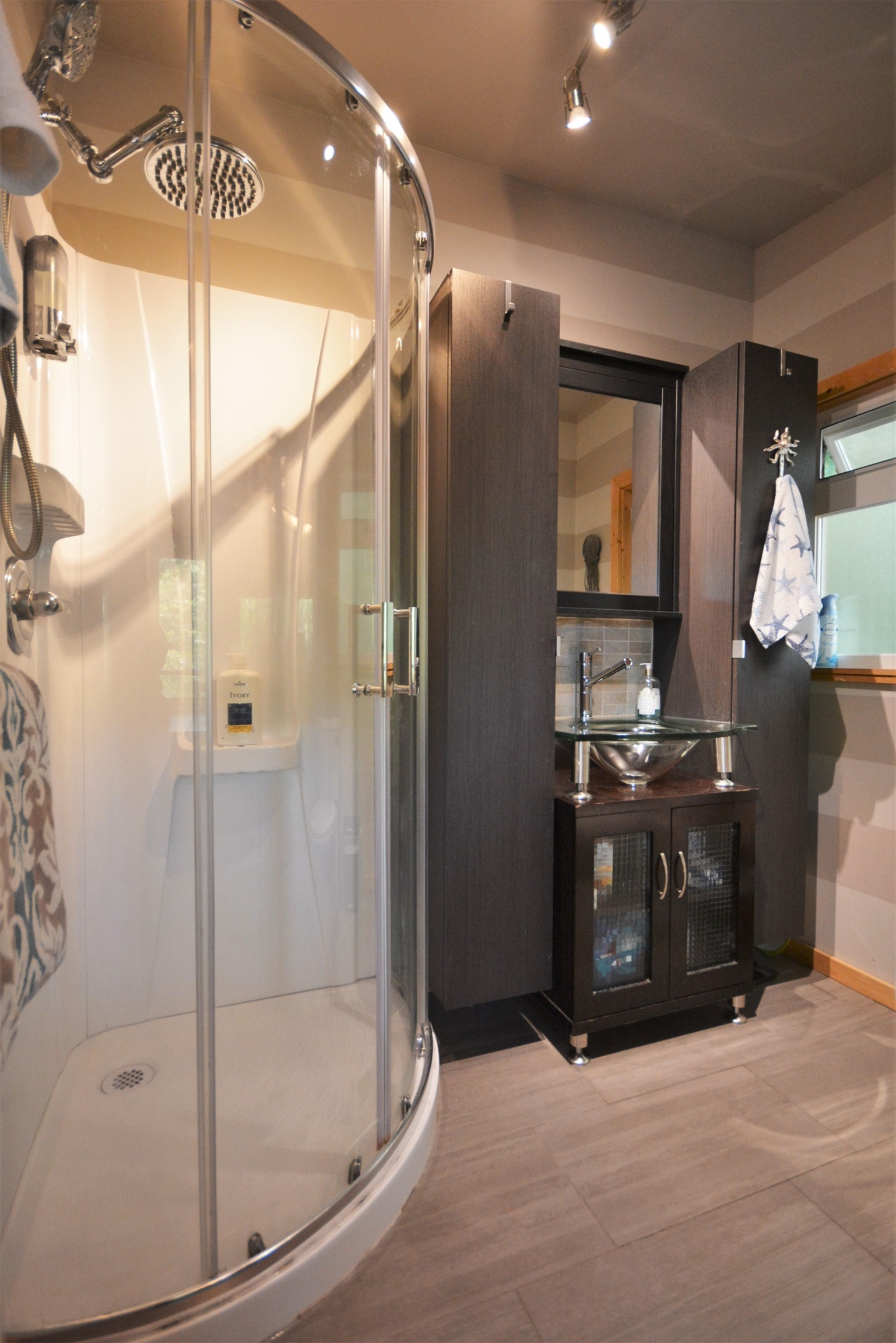 Pender Harbour Egmont House/Single Family for sale: 2 bedroom 720 sq.ft. (Listed 2106-02-06)