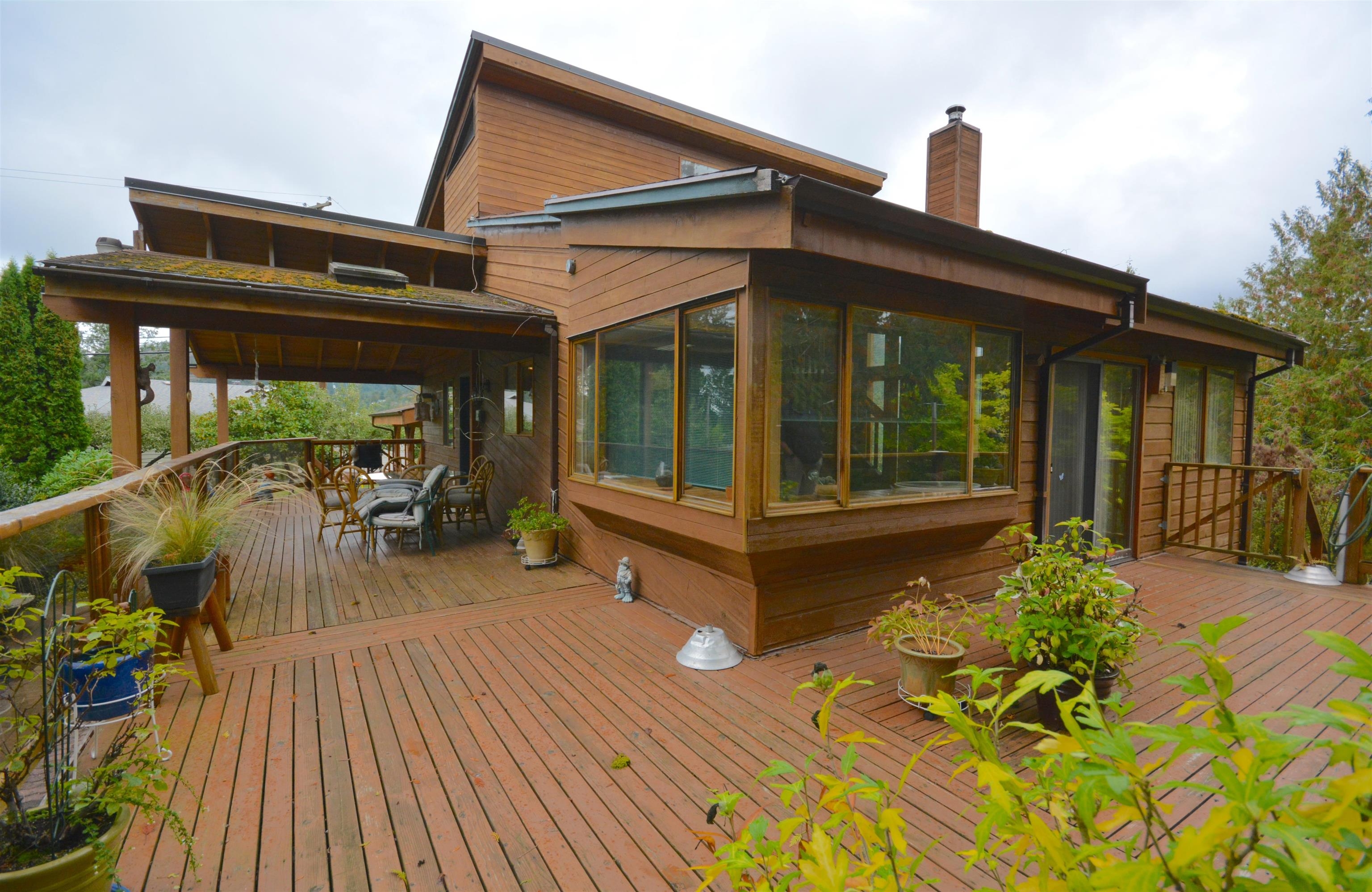 Pender Harbour Egmont Single Family Residence for sale:  2 bedroom 1,477 sq.ft. (Listed 2025-10-01)