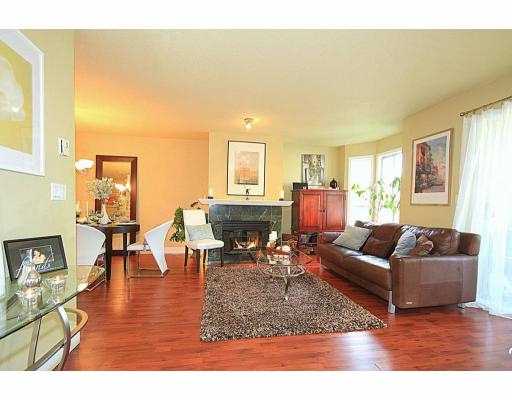 North Coquitlam Apartment for sale: 2 bedroom 992 sq.ft. (Listed 2013-02-19)