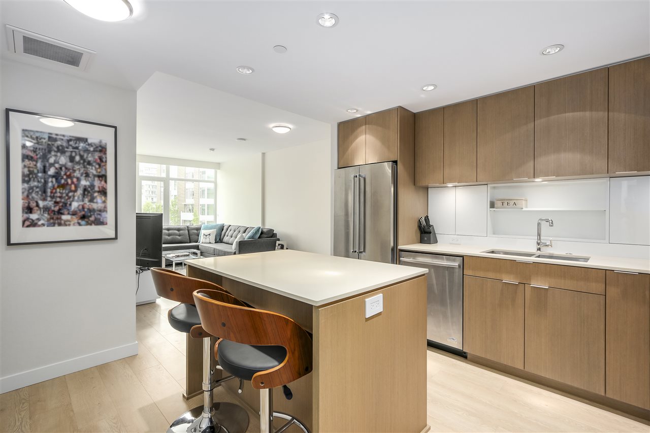 Mount Pleasant VE Condo for sale:  1 bedroom 731 sq.ft. (Listed 2017-09-19)
