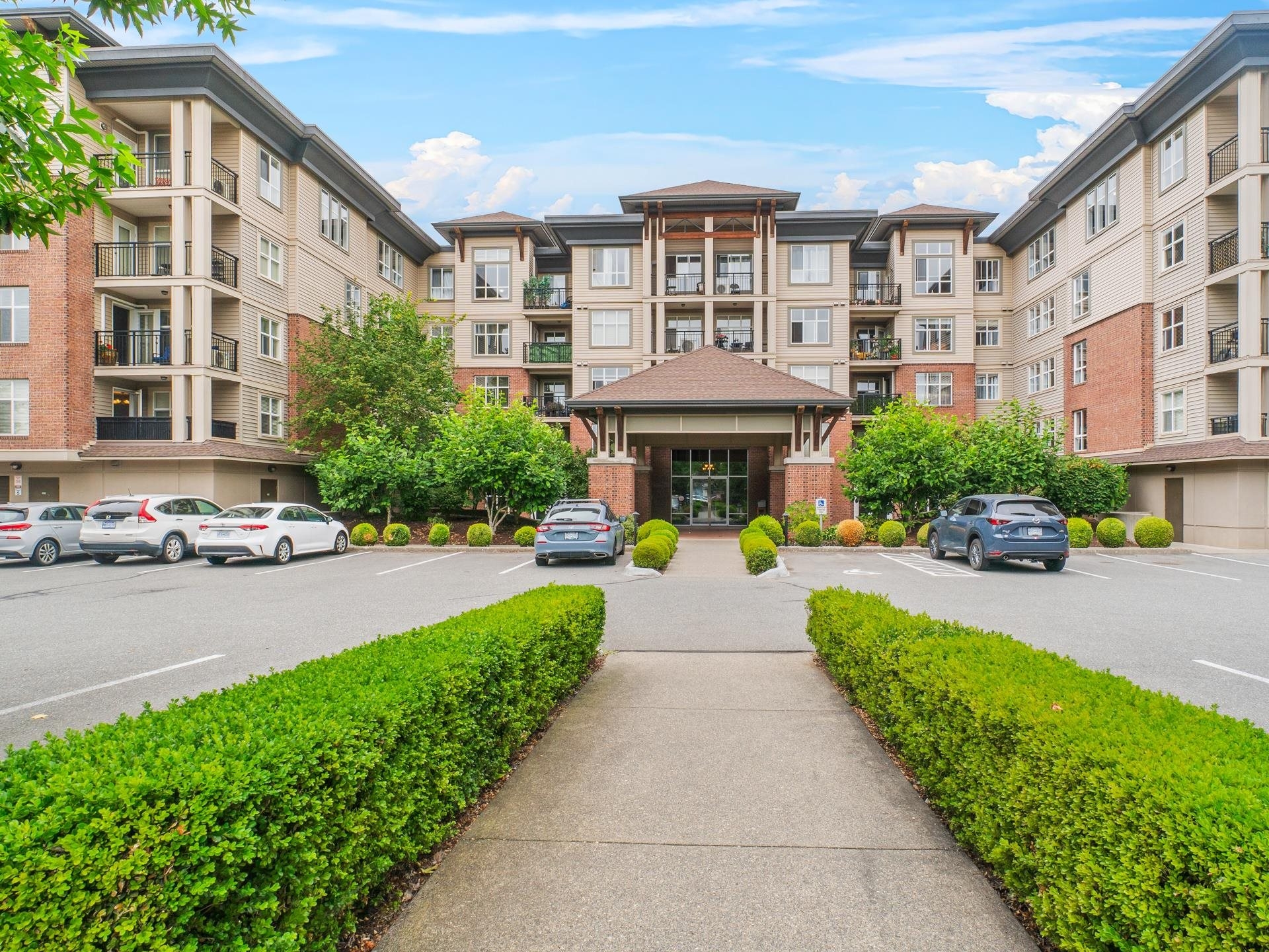 Chilliwack Proper West Apartment/Condo for sale:  2 bedroom 1,180 sq.ft. (Listed 2024-12-11)