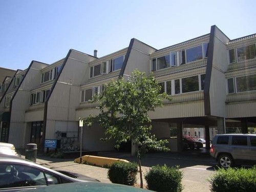 Harrison Hot Springs Condo for sale:  2 bedroom 960 sq.ft. (Listed 2015-03-11)