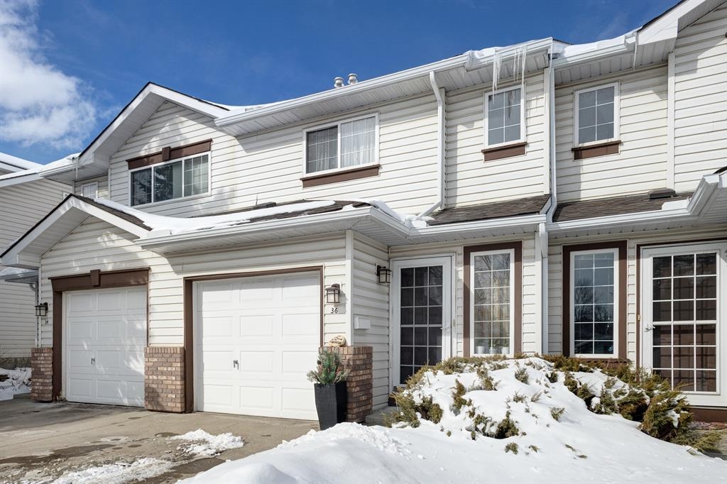 Somerset Row/Townhouse for sale: 2 bedroom Laminate Floors 921.22 sq.ft. (Listed 2023-04-07)