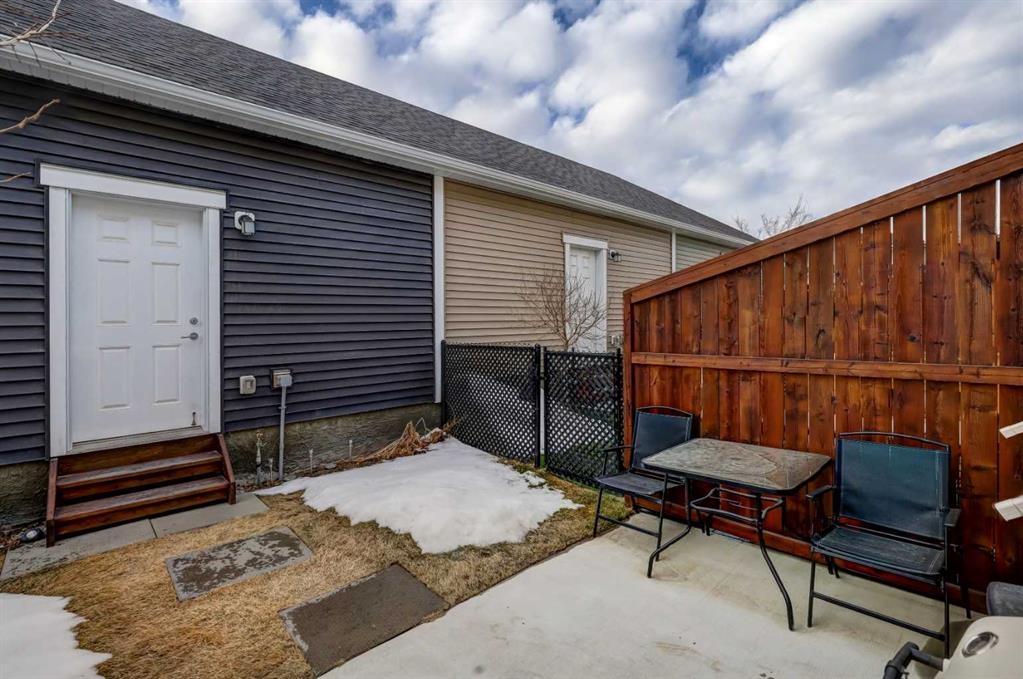 Baysprings Row/Townhouse for sale: 3 bedroom 1,694.71 sq.ft. (Listed 2024-04-15)