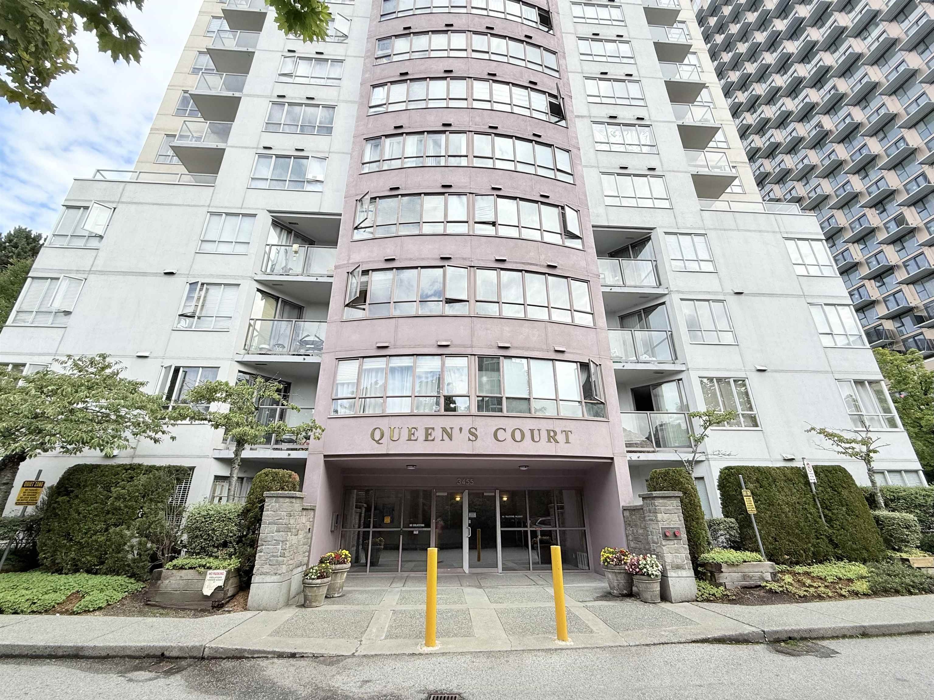 Collingwood VE Apartment/Condo for sale:  2 bedroom 614 sq.ft. (Listed 2025-08-18)