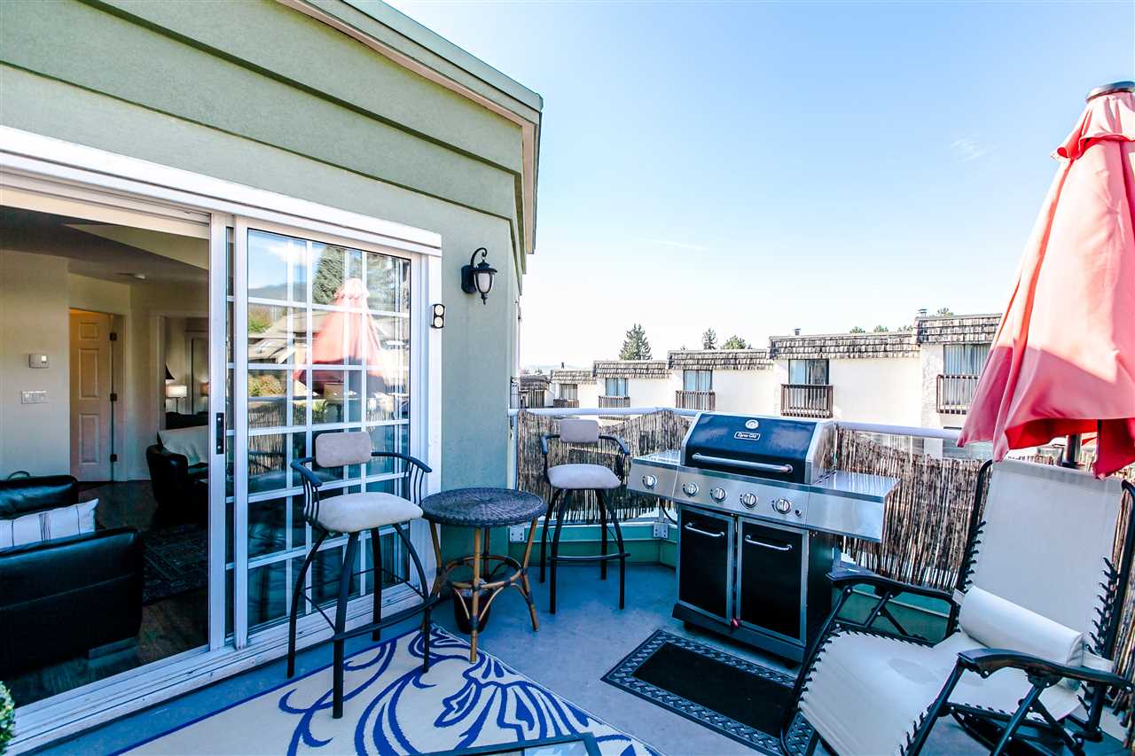 Lower Lonsdale Condo for sale:  1 bedroom 674 sq.ft. (Listed 2017-10-11)