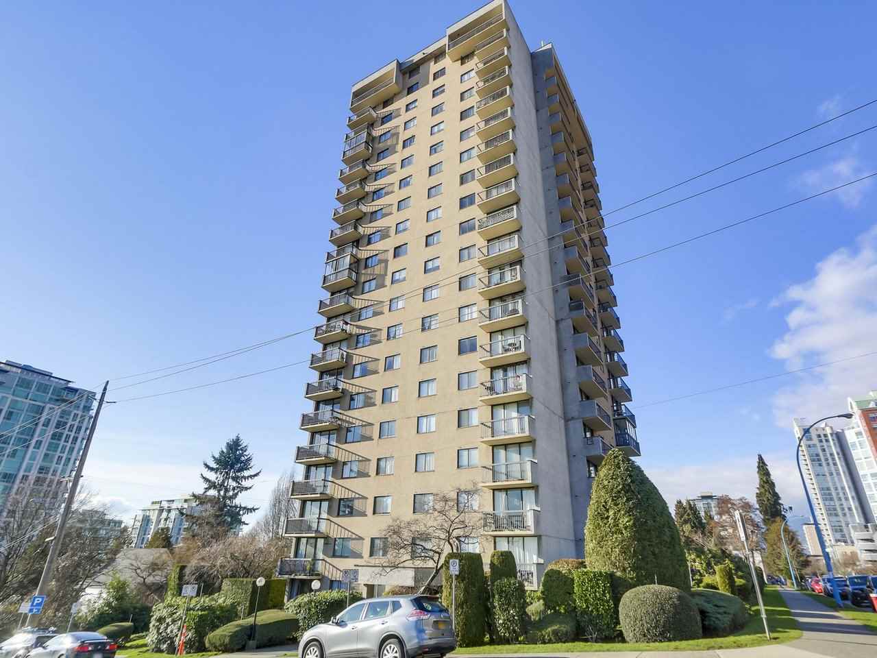 Lower Lonsdale Condo for sale:   499 sq.ft. (Listed 2019-01-26)