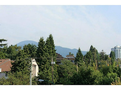 Lower Lonsdale Condo for sale:  2 bedroom 1,050 sq.ft. (Listed 2014-01-16)