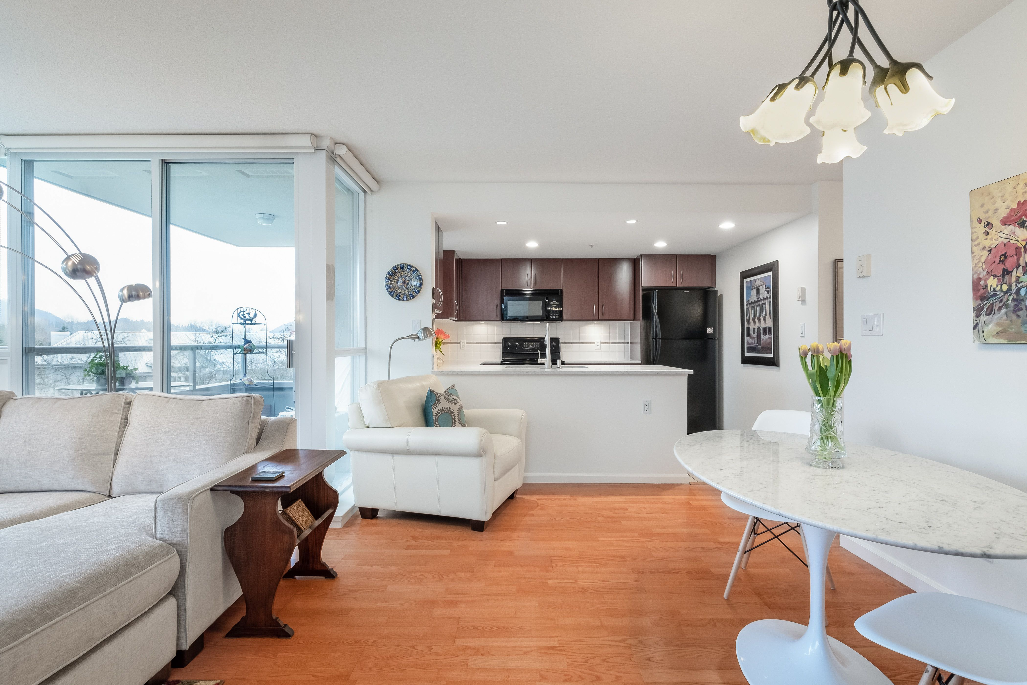 303 - 235 Guildford Way