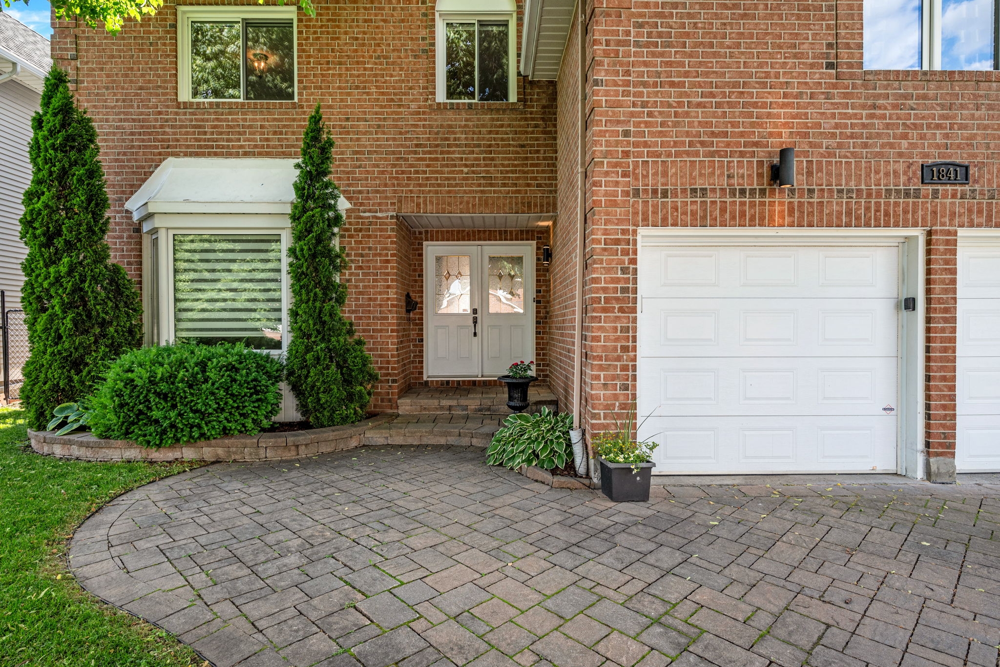 Chapel Hill Detached | 2 Storey for sale: 4 bedroom (Listed 2024