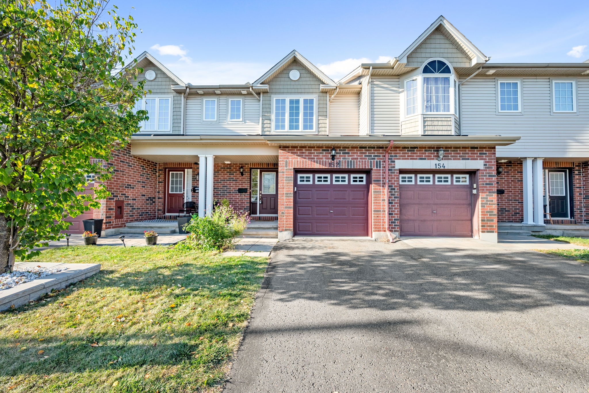 Royal Ridge Townhouse for sale:  3 bedroom  (Listed 2025-10-10)