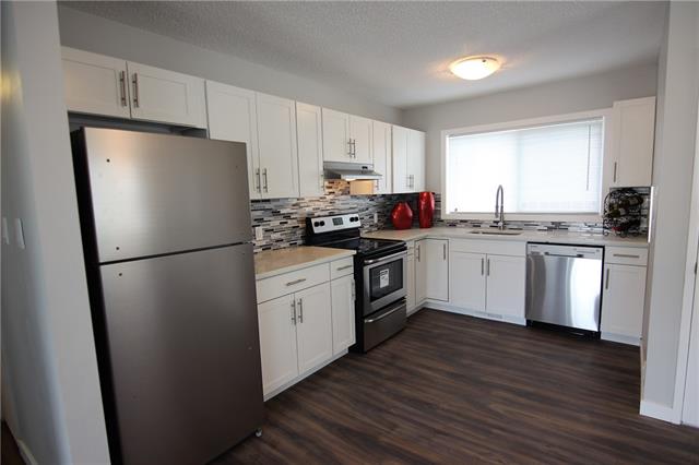 Forest Lawn House for sale:  5 bedroom  Stainless Steel Appliances, Granite Countertop, Tile Backsplash, Laminate Floors 1,110 sq.ft. (Listed 2019-08-24)