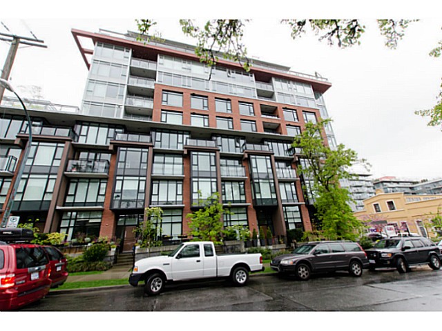 702 - 2321 SCOTIA Street