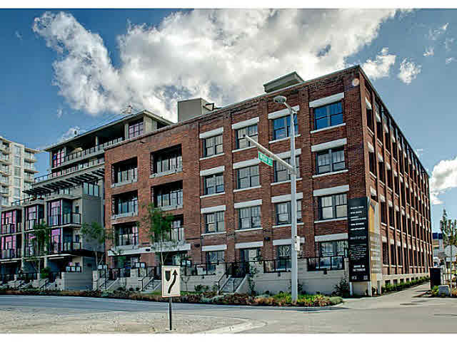 416 - 388 1ST AVENUE