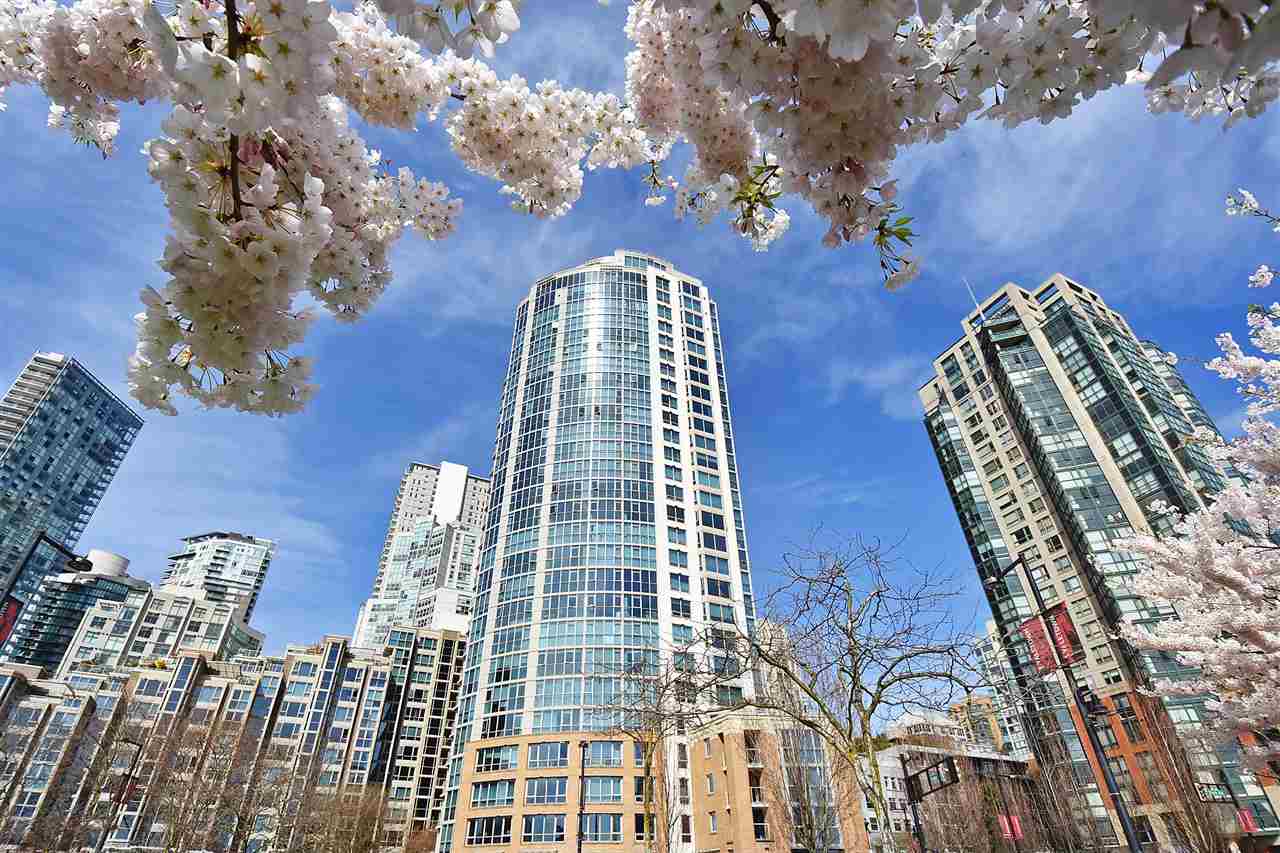 1002 388 DRAKE STREET