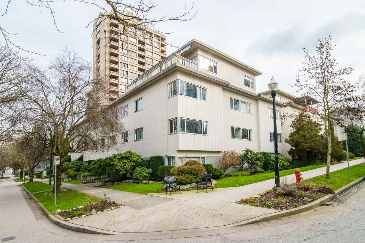 302 1050 JERVIS STREET