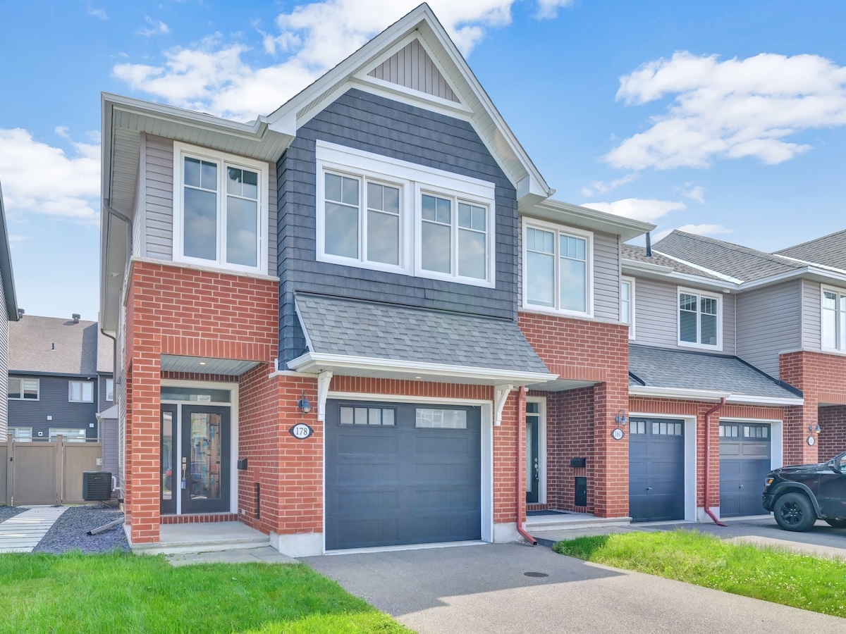 Findlay Creek Row / Townhouse for rent: 3 bedroom (Listed 2024-07-01)