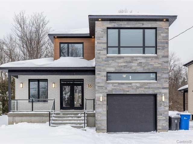 Notre-Dame-de-l'ÃŽle-Perrot Apartment:  4 bedroom