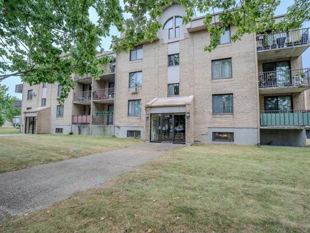 Pierrefonds/Central West Apartment for rent:  2 bedroom  (Listed 2025-09-10)