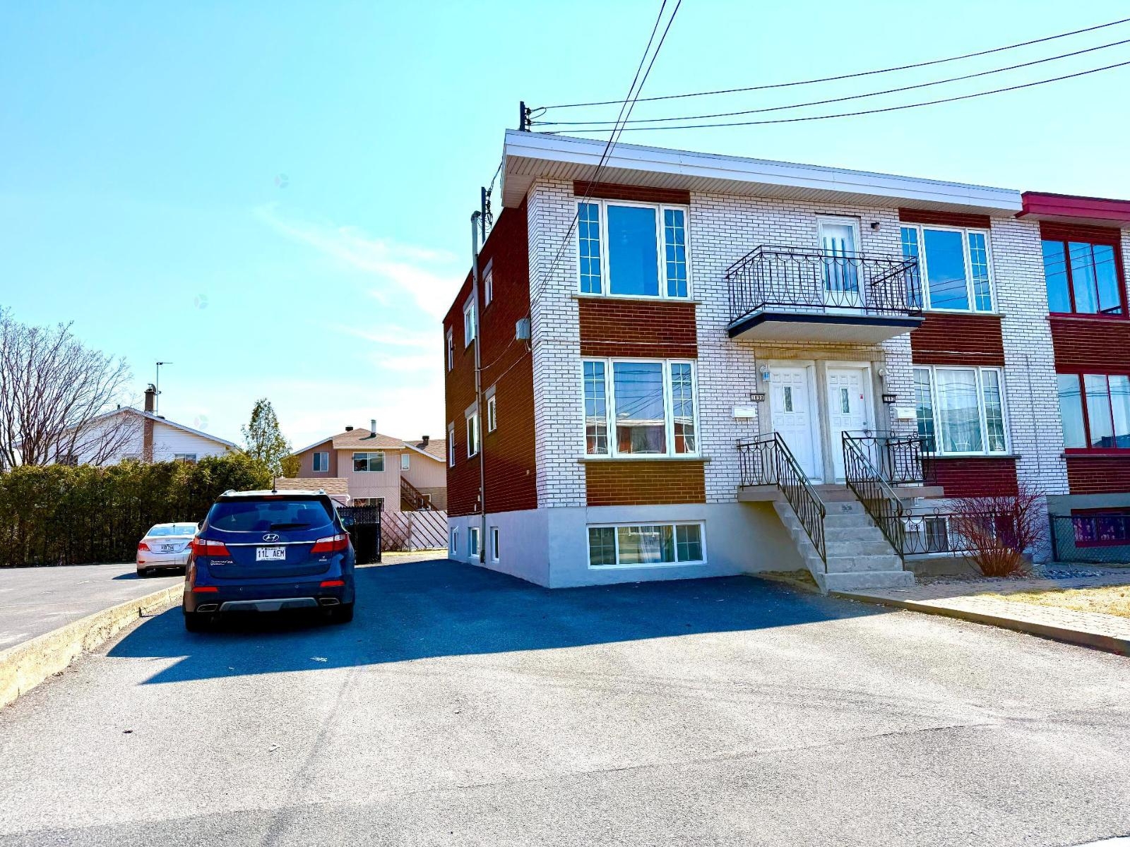 Laflèche Apartment for rent: 3 bedroom (Listed 2026-04-27)