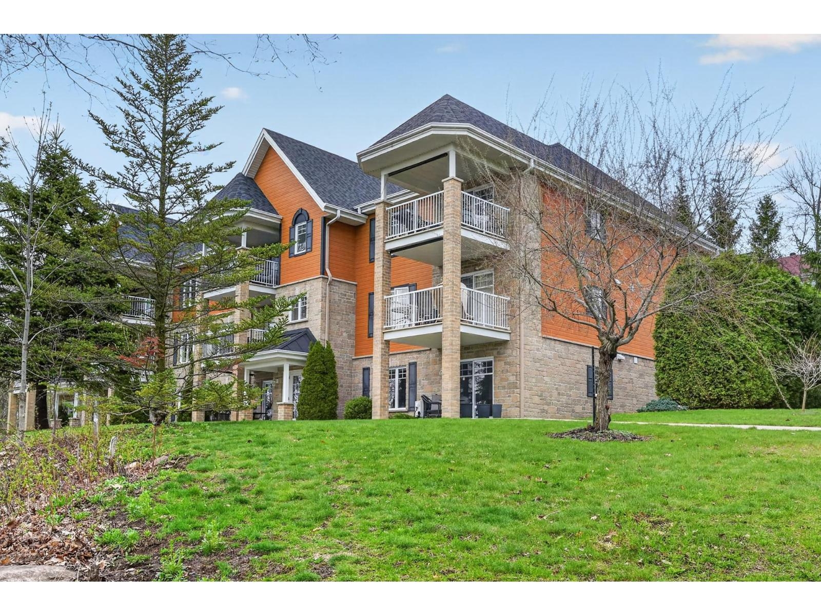#2 - 25 Rue de Maricourt