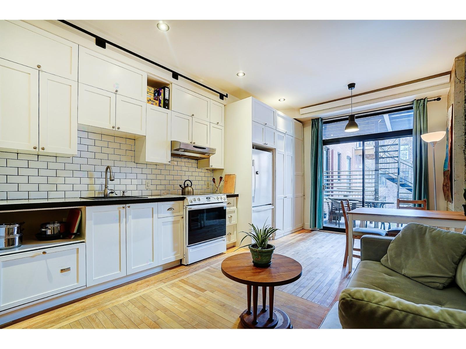 Le Plateau-Mont-Royal Apartment for sale: 1 bedroom (Listed 2026-06-11)