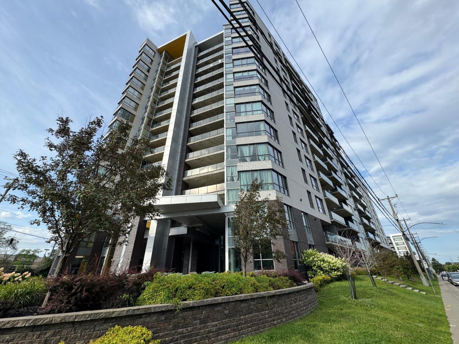 Montréal (LaSalle) Condo for sale: 3 bedroom (Listed 2026-10-27)