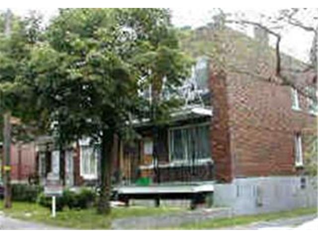 Montréal (Côte-des-NeigesNotre-Dame-de-Grâce) Residential and Commercial Lot: 5 bedroom