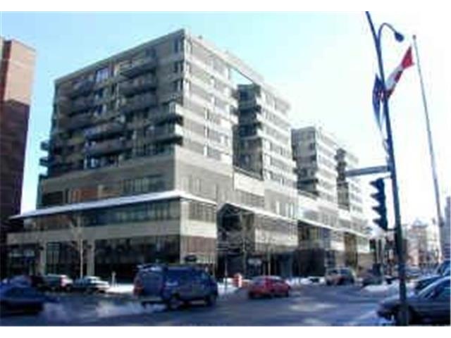 Montréal (Ville-Marie) Attached:  3 bedroom