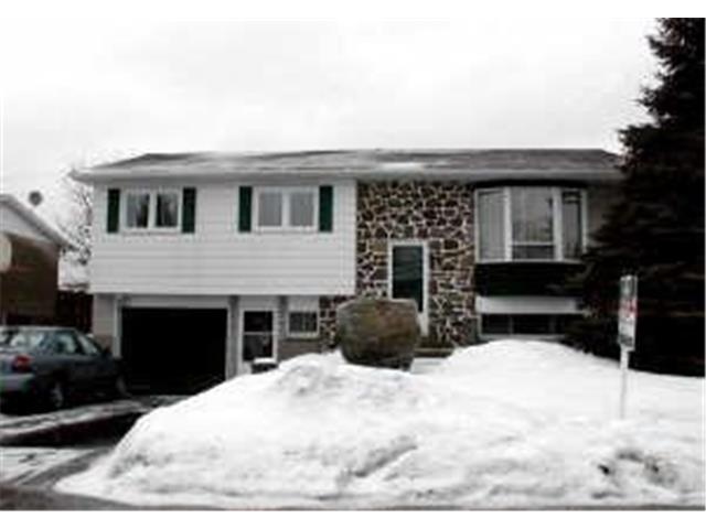 Montréal (Pierrefonds-Roxboro) Detached:  3 bedroom