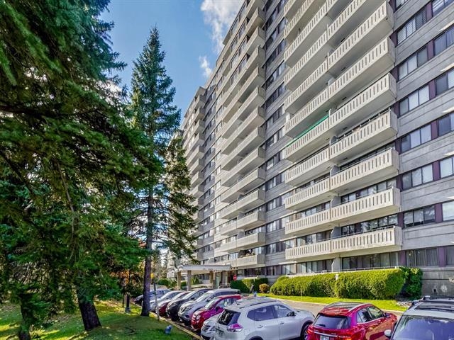 Côte-Saint-Luc Apartment/Condo:  2 bedroom
