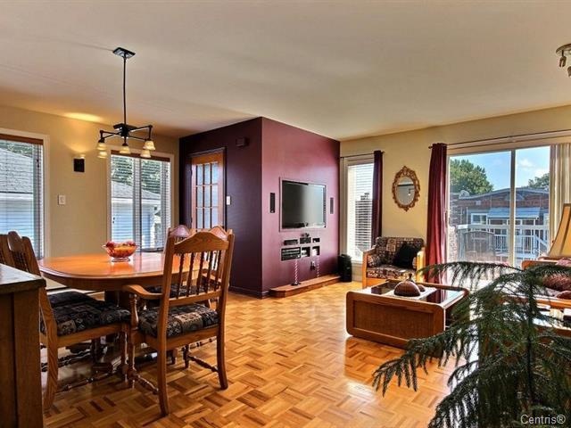 LaSalle Apartment: 2 bedroom