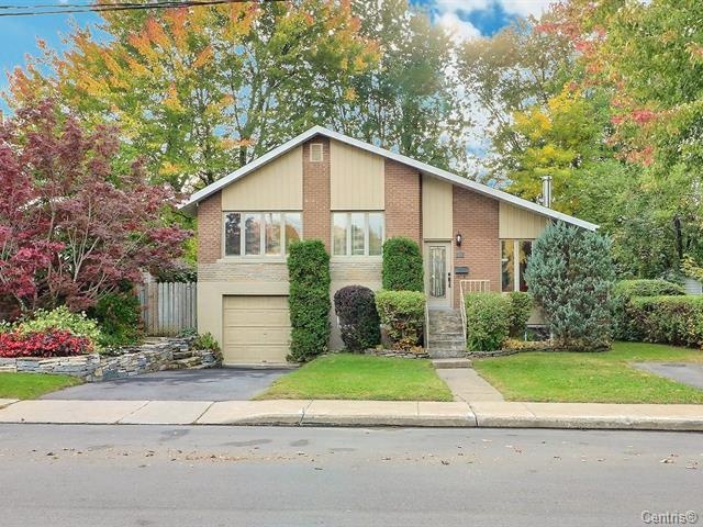 Laval (Laval-des-Rapides) House: 5 bedroom