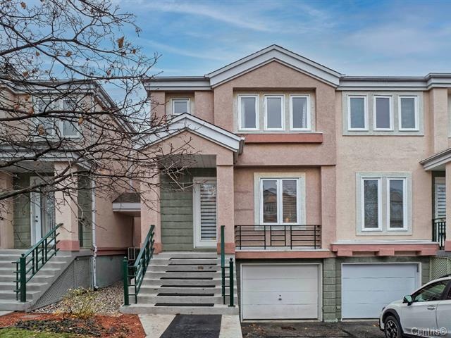 Longueuil (Le Vieux-Longueuil) House:  3 bedroom