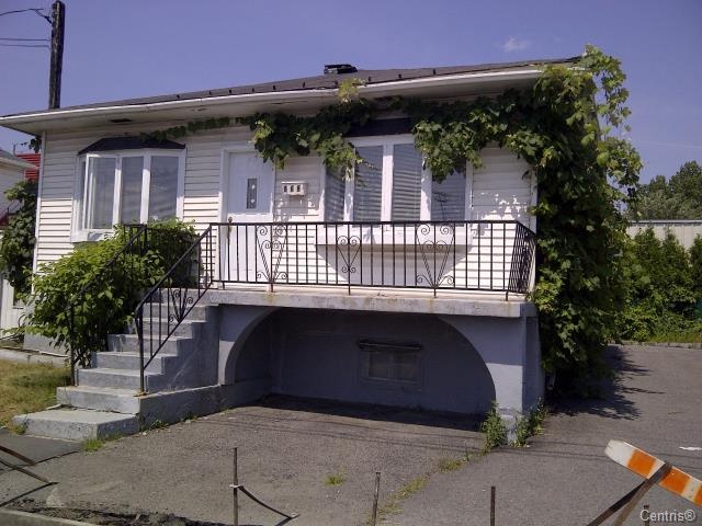 Longueuil (Le Vieux-Longueuil) House:  3 bedroom