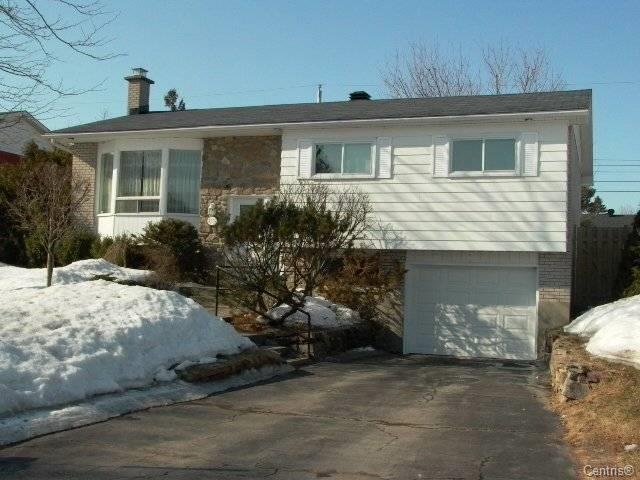 Pierrefonds-Roxboro House:  4 bedroom