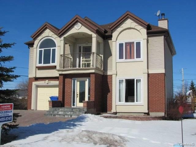 Notre-Dame-de-l'ÃŽle-Perrot House:  4 bedroom