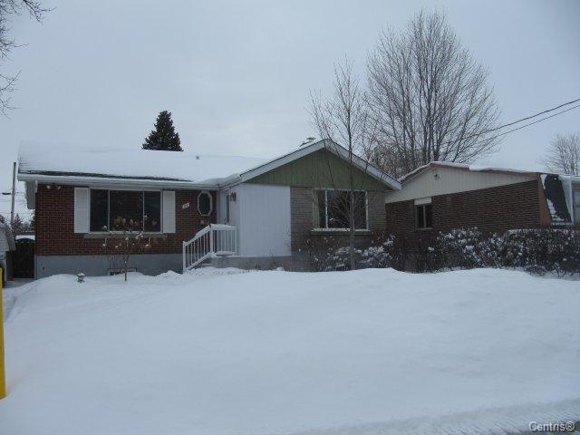 Montréal (Pierrefonds-Roxboro) House:  3 bedroom