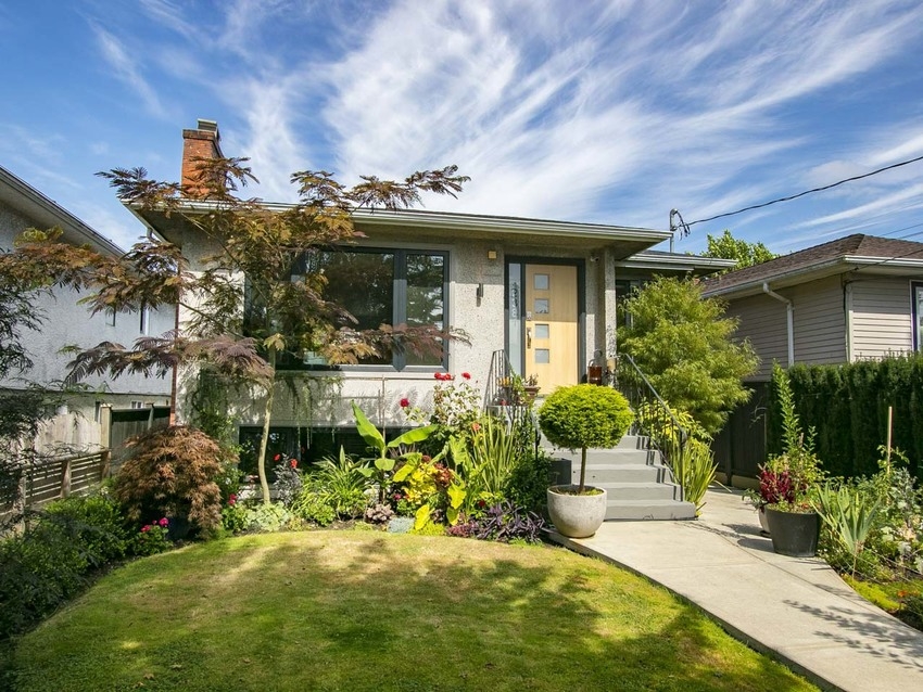 Vancouver House:  4 bedroom