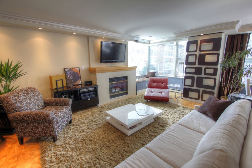 Vancouver Apartment Unit: 888 Beach 2 bedroom