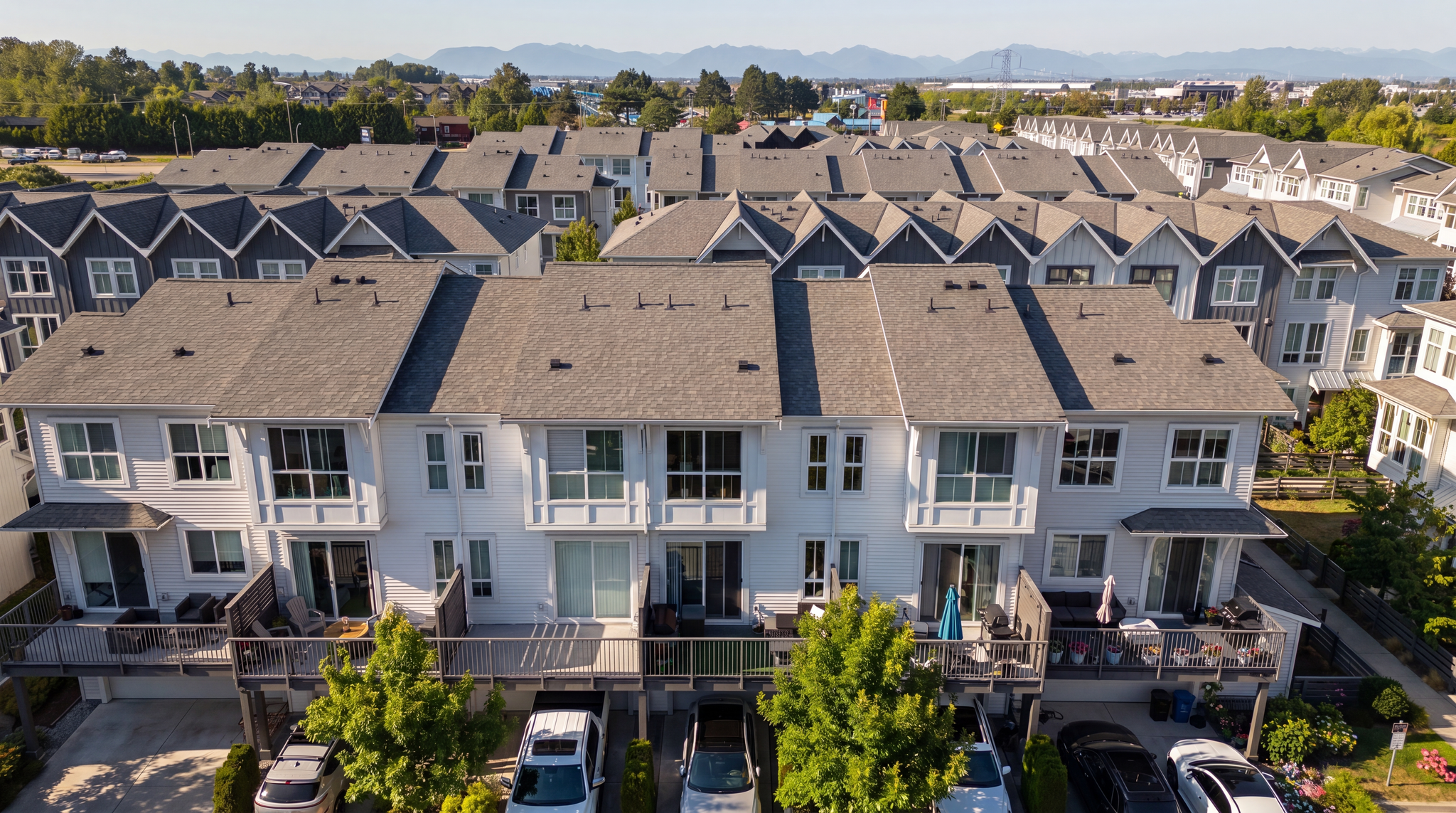 52 - 4656 Orca Way