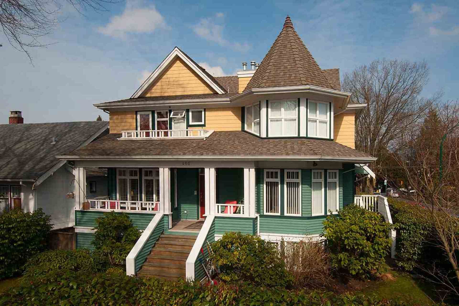 MOUNT PLEASANT Townhome for sale: Big Green 2 bedroom 869 sq.ft. (Listed 2020-08-12)