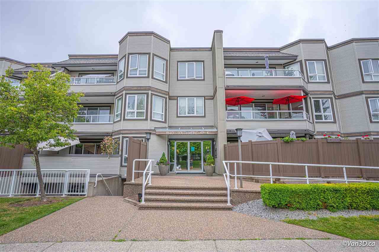 Sunnyside Park Surrey Apartment/Condo for sale: 1 bedroom 776 sq.ft. (Listed 2021-05-31)