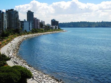 Dundarave Condominium Apartment for sale: The Seastrand 1 bedroom 608 sq.ft. (Listed 2009-12-02)