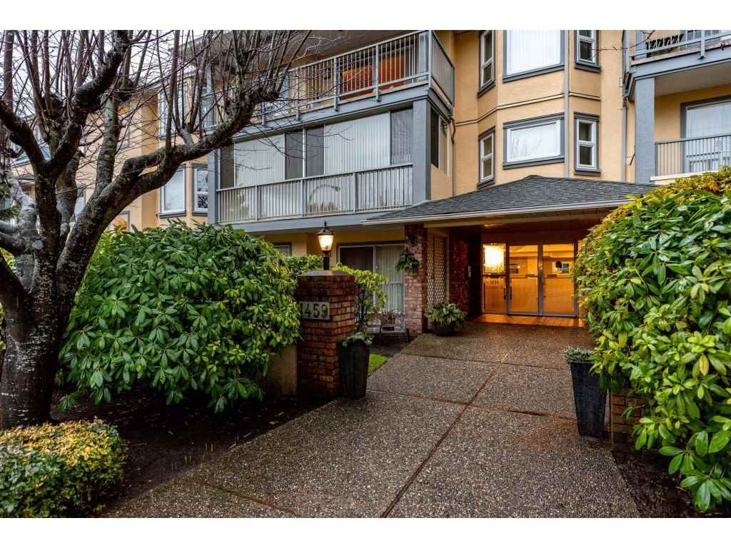 White Rock Condo for sale:  2 bedroom 1,025 sq.ft. (Listed 2020-05-07)