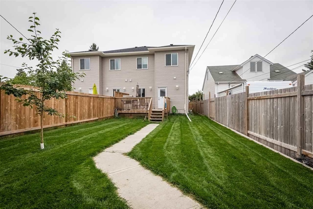 Britannia Youngstown Half Duplex for sale 3 bedroom 1,629.99 sq.ft. (Listed 20210603)